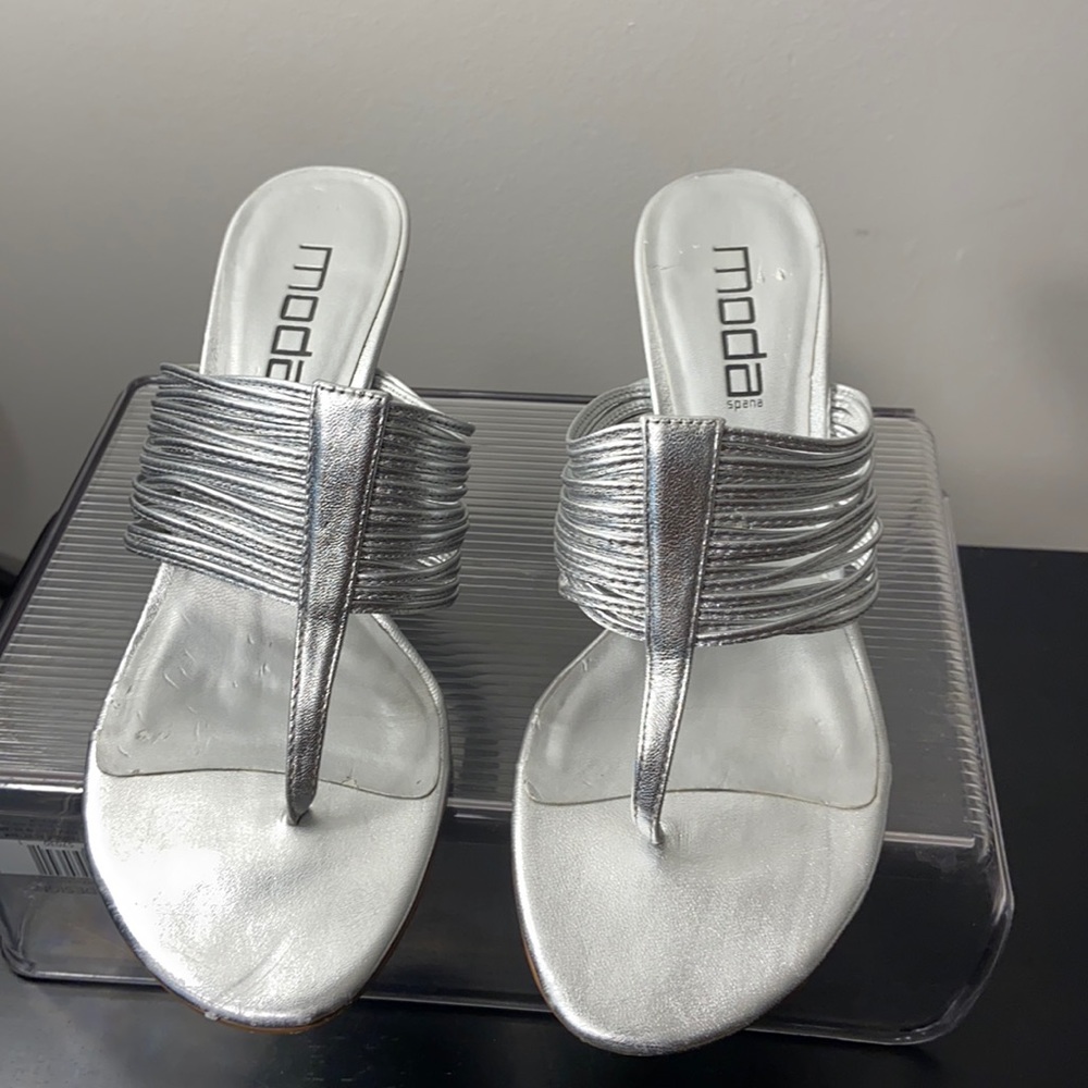 Moda Spade Sandals